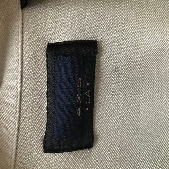 AXIS-LA Men's 100% Silk Pale Grey Camp Shirt - Picture 1 of 2